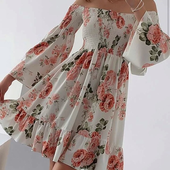 Floral flowy summer dress - Picture 1 of 4